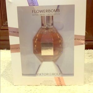 Authentic 3.4 Flowerbomb blizzard addition